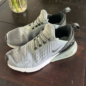 Nike Air 270 Grey Size 7